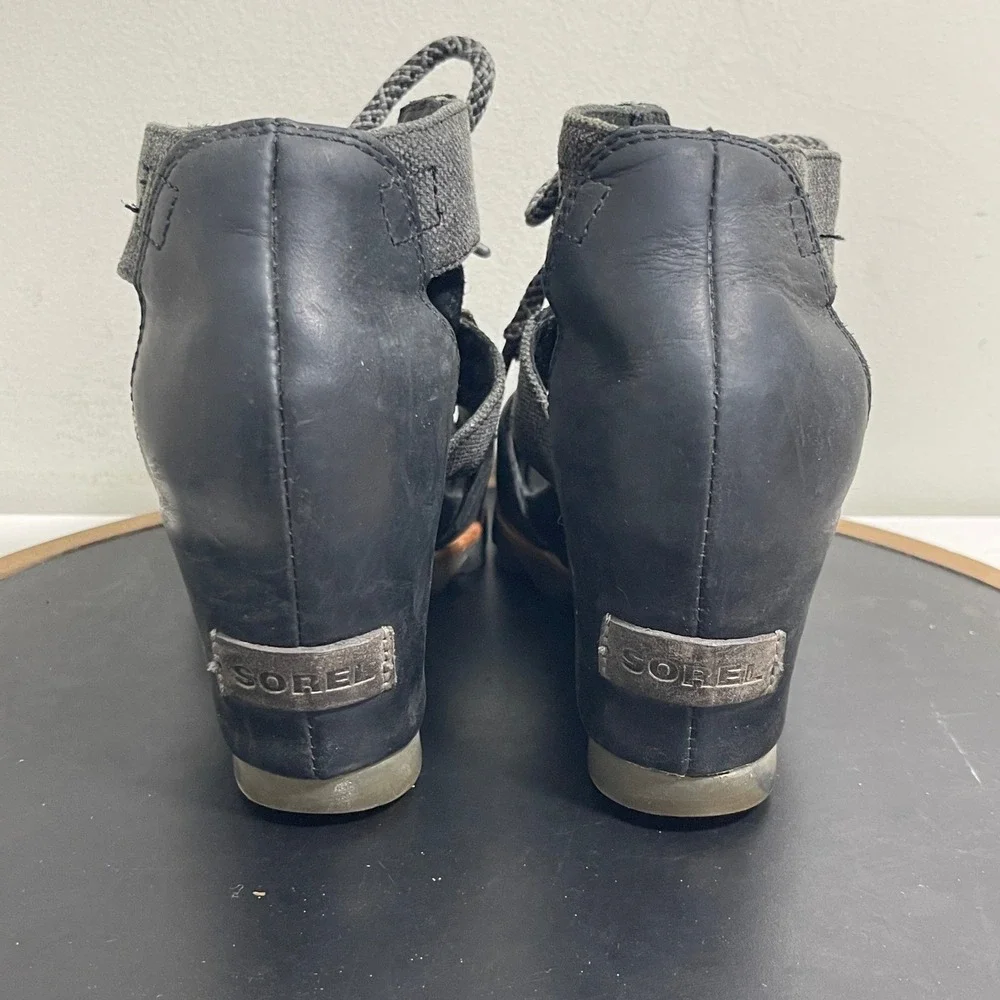 Sorel Joanie Lace Up Wedge Sandals Women Size 8 Peep Toe Black Charcoal Gorpcore
